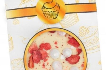 M.Pelczar Chocolatier Biała Czekolada – Pavlova Z Truskawkami I Bezą 50g